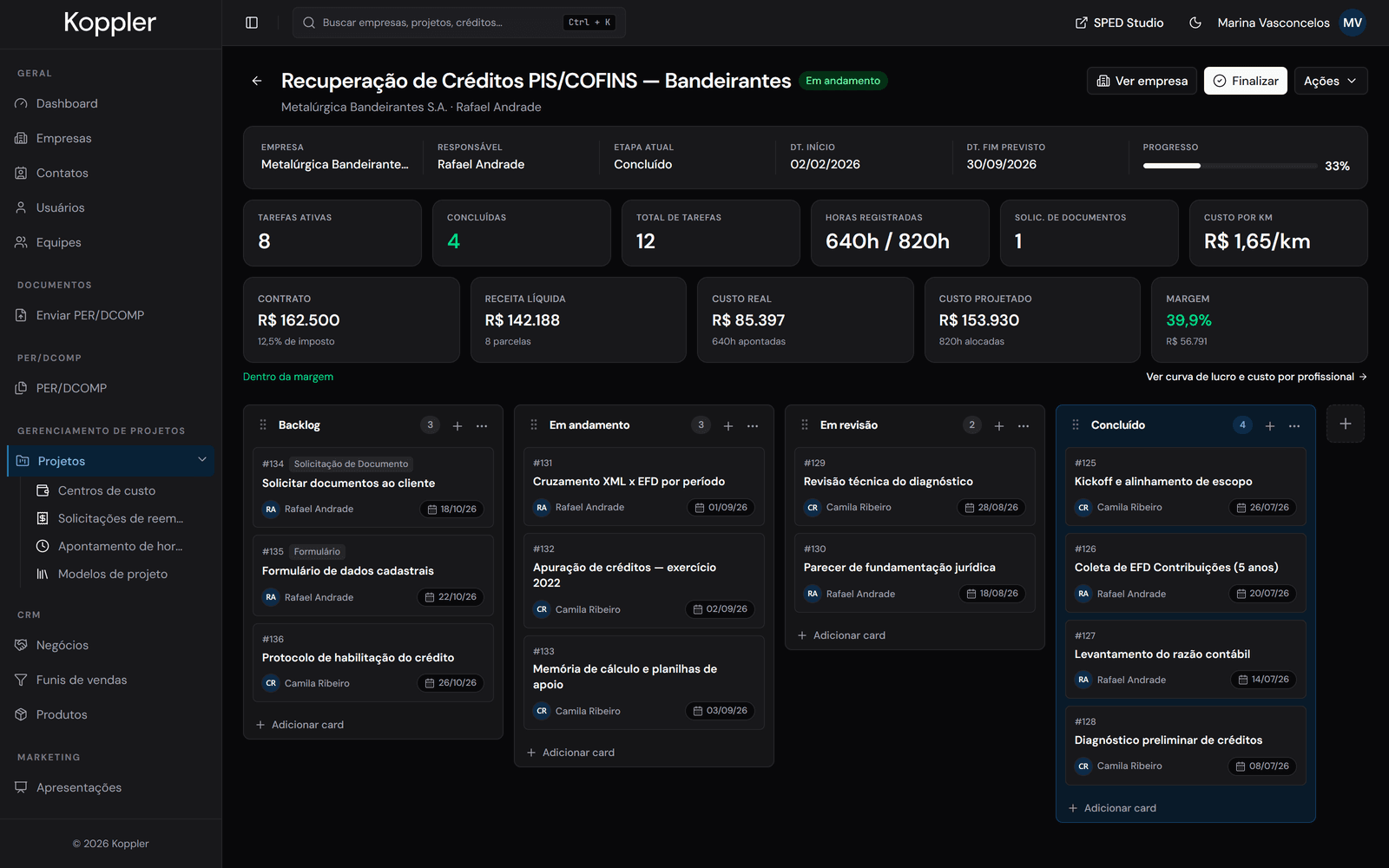 Kanban do projeto, com responsável e prazo em cada card.